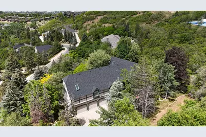 1903 E Ridge Hollow Dr, Bountiful, UT 84010 - Photo 3