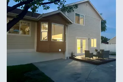11860 S Alysum Cir, Riverton, UT 84065 - Photo 9