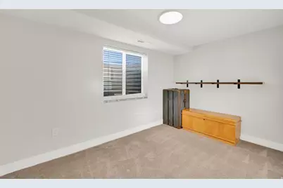 918 W 1600 N, Harrisville, UT 84404 - Photo 9