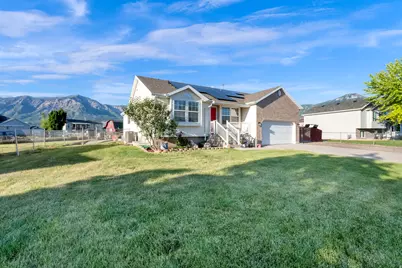918 W 1600 N, Harrisville, UT 84404 - Photo 3