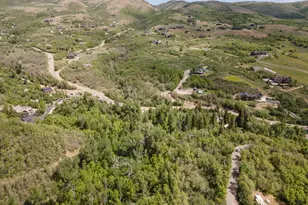 6449 N North Fork Rd, Liberty, UT 84310 - Photo 25