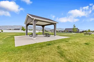 1142 S Grace Way, Layton, UT 84041 - Photo 23