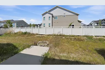 13666 S Langdon Dr, Riverton, UT 84096 - Photo 29