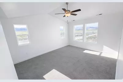 921 W Halvorsen Pkwy #221, Saratoga Springs, UT 84045 - Photo 15