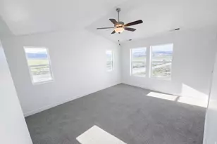 921 W Halvorsen Parkway, Saratoga Springs, UT 84045 - Photo 15