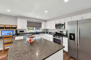 2902 N 725 W, Layton, UT 84041 - Photo 9