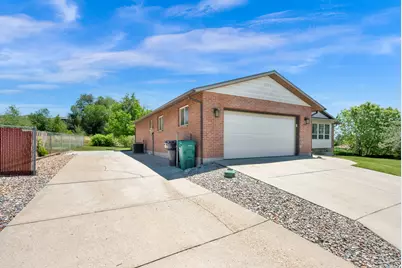 2902 N 725 W, Layton, UT 84041 - Photo 3