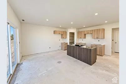 1077 N Summit View Dr W, Harrisville, UT 84404 - Photo 3