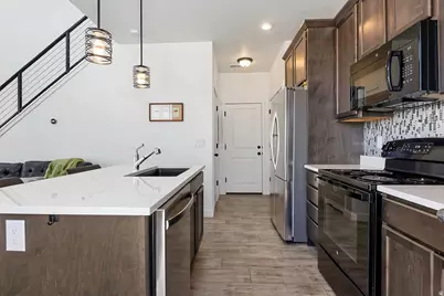 5522 W Burntside Ave, South Jordan, UT 84009 - Photo 3