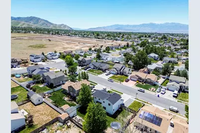 894 N 1380 E, Tooele, UT 84074 - Photo 43
