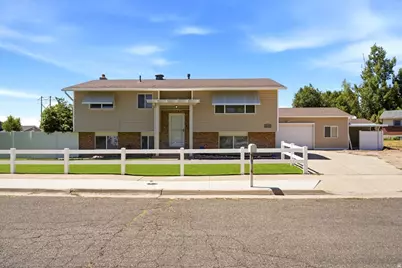 2224 S 100 W, Clearfield, UT 84015 - Photo 3