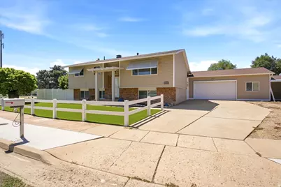 2224 S 100 W, Clearfield, UT 84015 - Photo 5