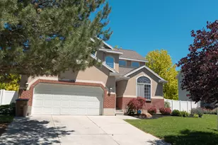 11467 S Loganberry Ct E, Draper, UT 84020 - Photo 3