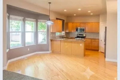 11467 S Loganberry Ct E, Draper, UT 84020 - Photo 7