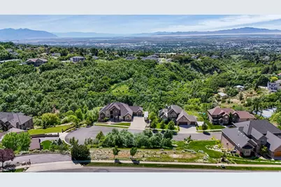 1596 E Millbrook Way S, Bountiful, UT 84010 - Photo 97