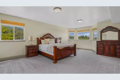 1596 E Millbrook Way S, Bountiful, UT 84010 - Photo 33