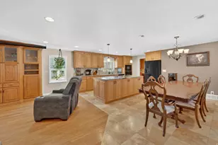 563 E 350 N, Bountiful, UT 84010 - Photo 9