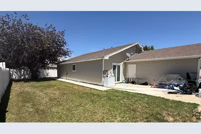 575 N 2300 W, Vernal, UT 84078 - Photo 3