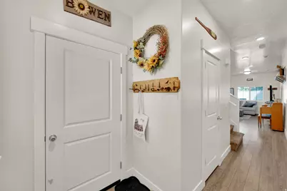 382 E 1850 N #5, North Ogden, UT 84414 - Photo 9