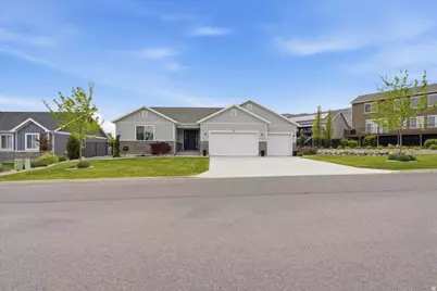 63 E Bliss Dr, Saratoga Springs, UT 84045 - Photo 3