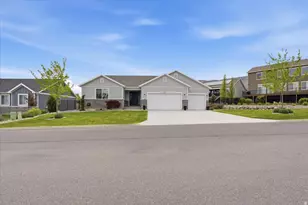 63 E Bliss Dr, Saratoga Springs, UT 84045 - Photo 3