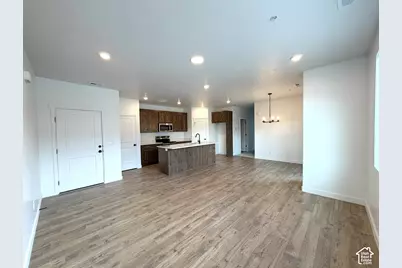 253 E Volunteer Dr #8-204, Spanish Fork, UT 84660 - Photo 9