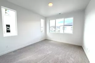 253 E Volunteer Dr, Spanish Fork, UT 84660 - Photo 11