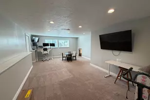 6278 S Hurstbourne Cir W, Taylorsville, UT 84129 - Photo 25