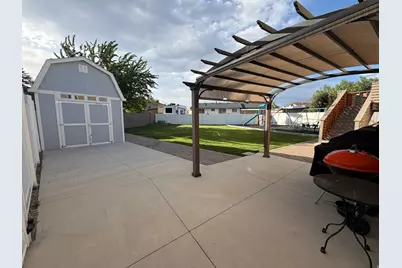 6278 S Hurstbourne Cir W, Taylorsville, UT 84129 - Photo 37