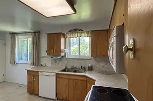 8859 W Helen Dr S, Magna, UT 84044 - Photo 7