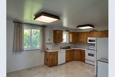 8859 W Helen Dr S, Magna, UT 84044 - Photo 5