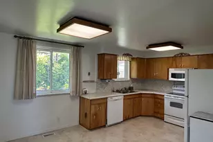 8859 W Helen Dr S, Magna, UT 84044 - Photo 5