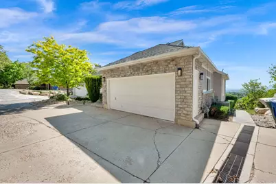 5057 S Ridgedale Dr, Ogden, UT 84403 - Photo 7