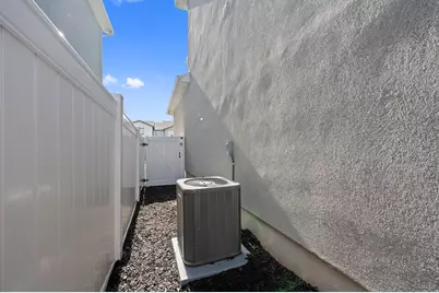 1695 S Haven Pkwy, West Haven, UT 84401 - Photo 43