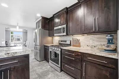 529 W 3100 S, Syracuse, UT 84075 - Photo 11