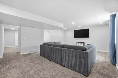529 W 3100 S, Syracuse, UT 84075 - Photo 27