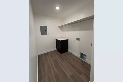 832 N 250 E #B, Tooele, UT 84074 - Photo 3