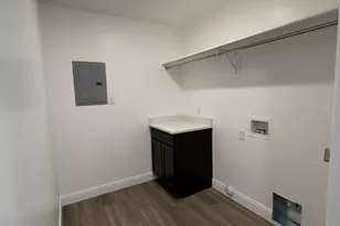832 N 250 E, Tooele, UT 84074 - Photo 3