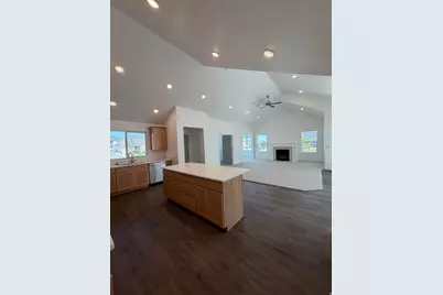 208 E 850 N #A, Tooele, UT 84074 - Photo 5