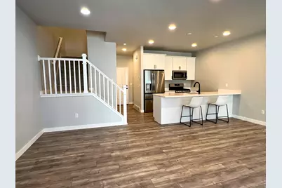 15091 S Reins Way W, Bluffdale, UT 84065 - Photo 3