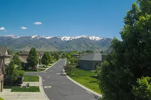 879 W Saddlebrook Dr, Kaysville, UT 84037 - Photo 13