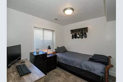 879 W Saddlebrook Dr, Kaysville, UT 84037 - Photo 43
