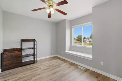 3978 W 4600 S, Roy, UT 84067 - Photo 17
