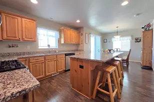 6914 S Mysteria Ln W, Midvale, UT 84047 - Photo 5