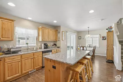 6914 S Mysteria Ln W, Midvale, UT 84047 - Photo 9