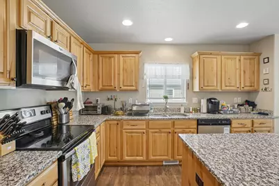 6914 S Mysteria Ln W, Midvale, UT 84047 - Photo 13