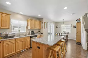 6914 S Mysteria Ln W, Midvale, UT 84047 - Photo 9