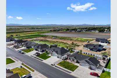 1422 W 3225 S, Perry, UT 84302 - Photo 31