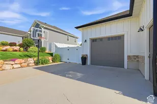 1058 E 300 S, Smithfield, UT 84335 - Photo 7