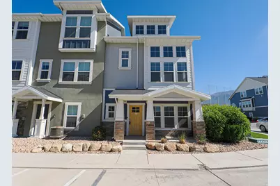 702 E 380 N, Vineyard, UT 84058 - Photo 1